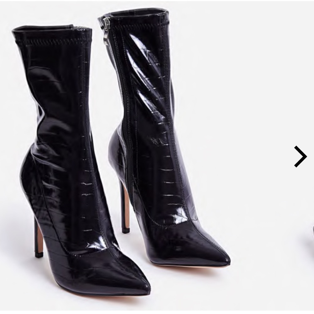 Black croc faux leather ankle bootie